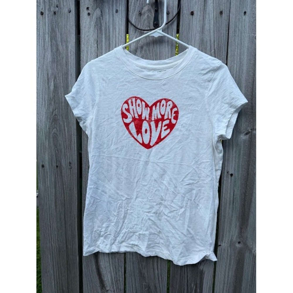 Graphic Universal Thread T-Shirt Womens M White Show More Love Heart Slub Cotton